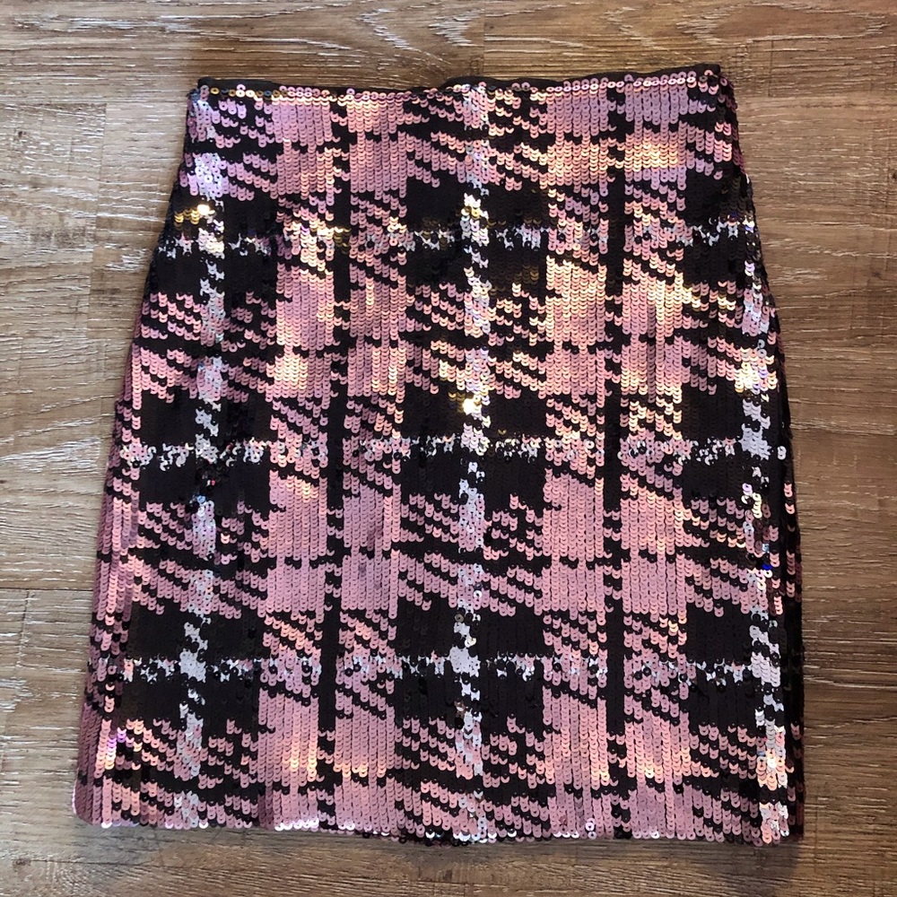 Y2K “mean girls” skirt 💕
